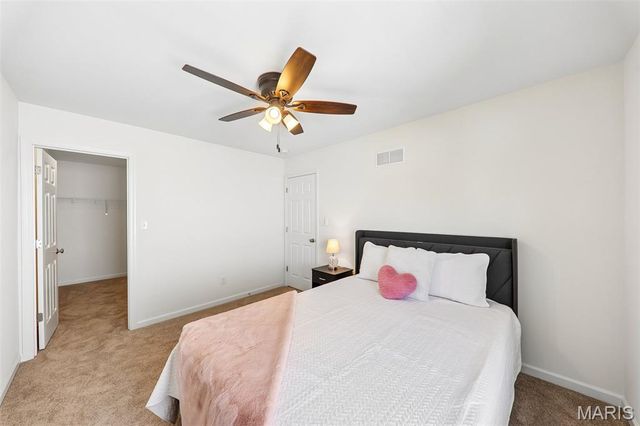 819 Cedar Bluff Way, Fenton, MO 63026