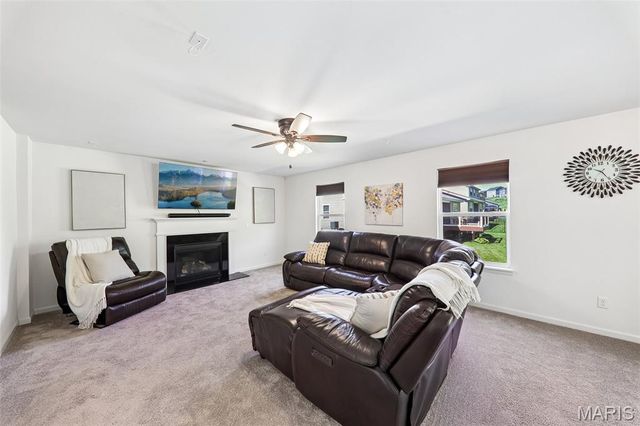 819 Cedar Bluff Way, Fenton, MO 63026