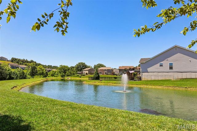 819 Cedar Bluff Way, Fenton, MO 63026
