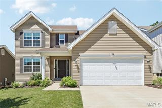 819 Cedar Bluff Way, Fenton, MO 63026