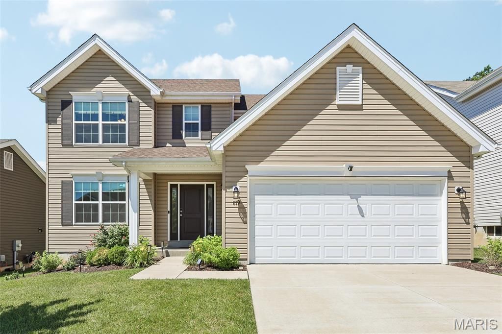 819 Cedar Bluff Way, Fenton, MO 63026