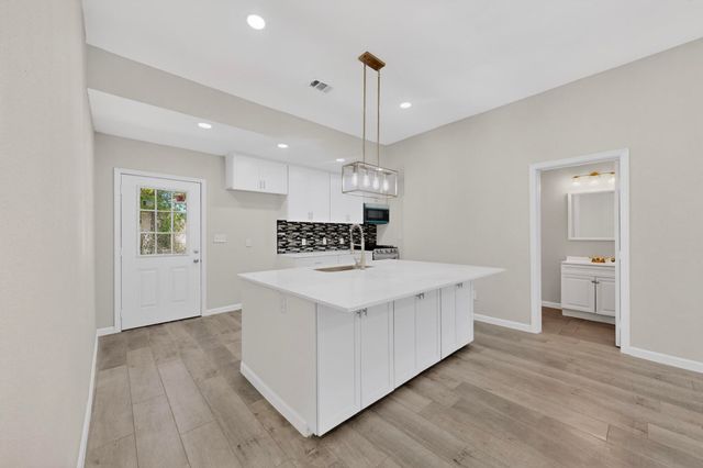 1612 Jones Street, Greenville, TX 75401