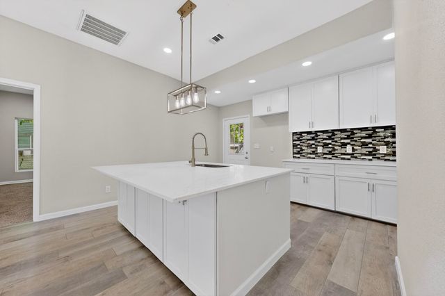 1612 Jones Street, Greenville, TX 75401
