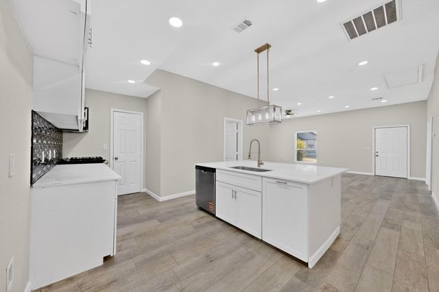 1612 Jones Street, Greenville, TX 75401