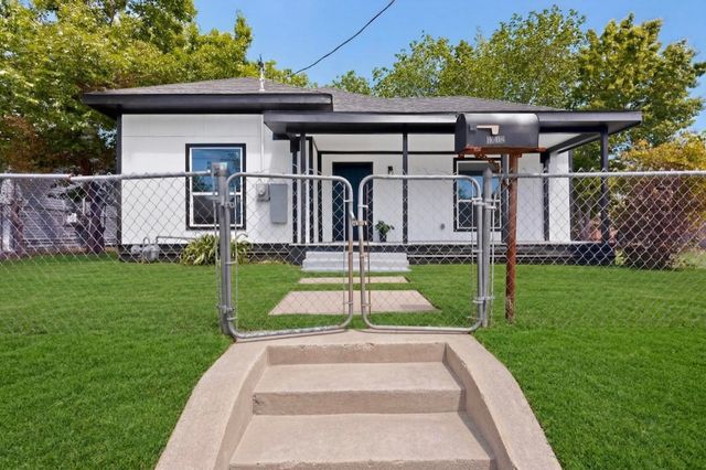 1612 Jones Street, Greenville, TX 75401