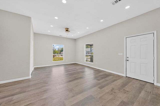1612 Jones Street, Greenville, TX 75401