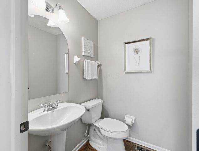 3257 Belstone Drive, Grove City, OH 43123