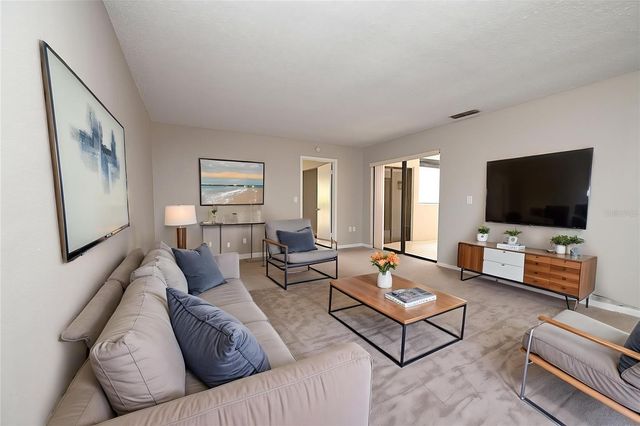 1808 VILLAGE COURT, Mulberry, FL 33860