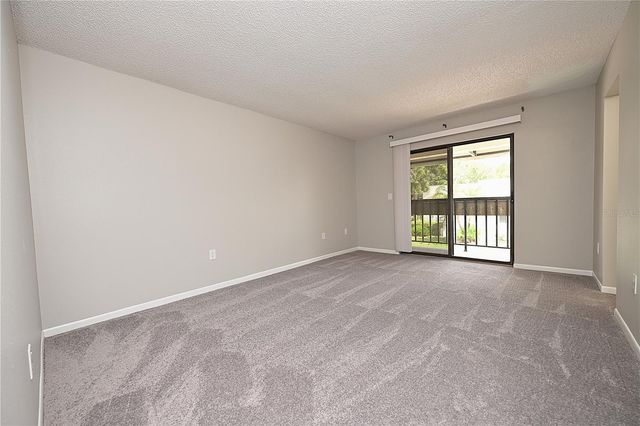 1808 VILLAGE COURT, Mulberry, FL 33860