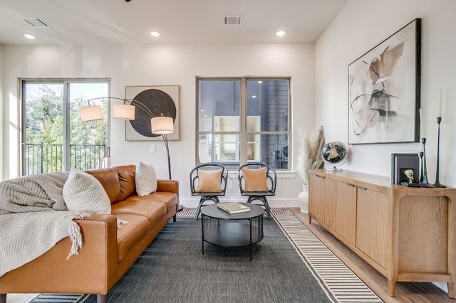 2820 Weisenberger Street 100, Fort Worth, TX 76107