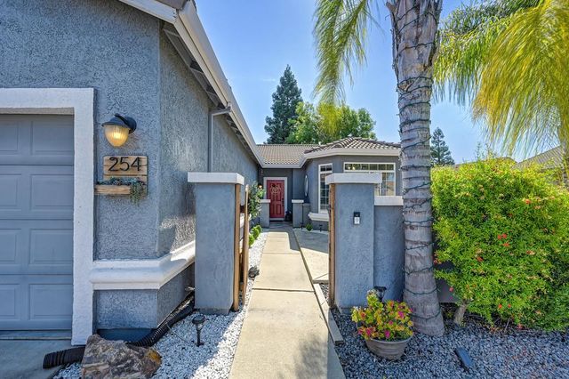 254 Mariner Cir, Lincoln, CA 95648
