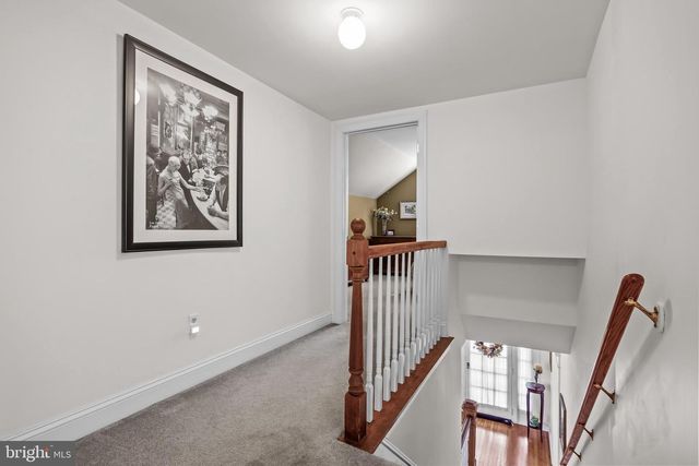 239 WOODLAND AVE, Blackwood, NJ 08012