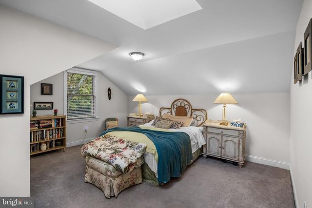 239 WOODLAND AVE, Blackwood, NJ 08012