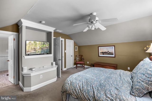 239 WOODLAND AVE, Blackwood, NJ 08012