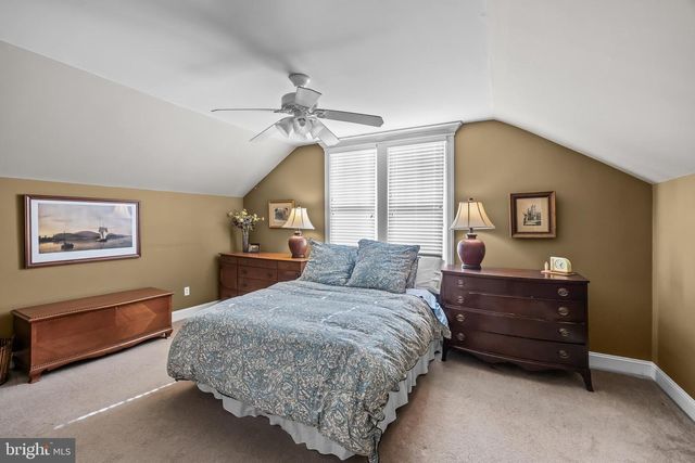 239 WOODLAND AVE, Blackwood, NJ 08012