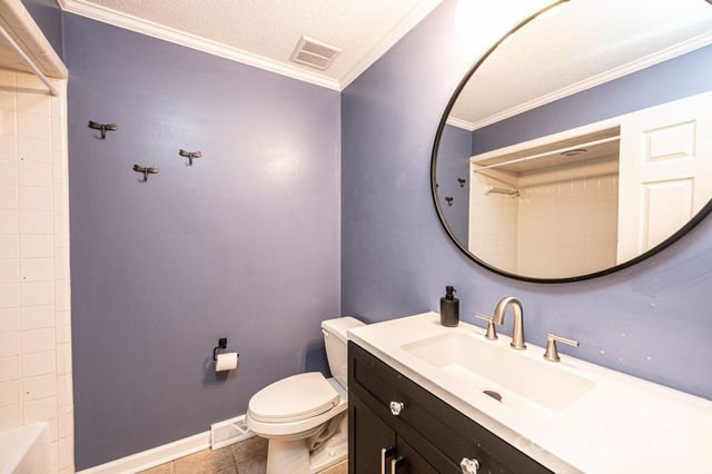 710 4th Avenue NE, Conover, NC 28613