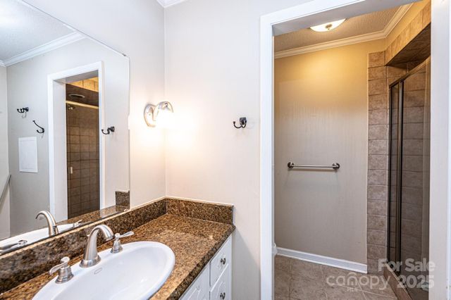 710 4th Avenue NE, Conover, NC 28613