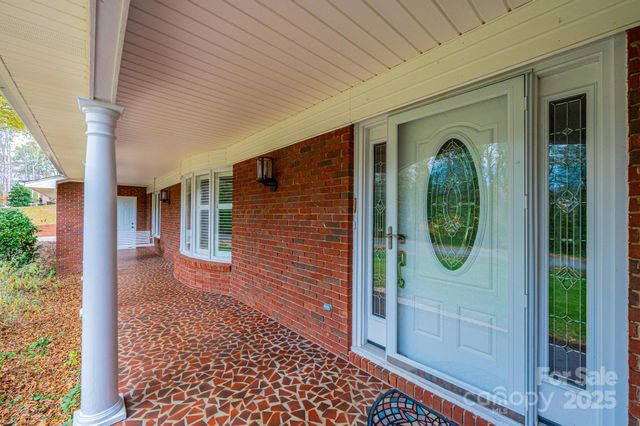 710 4th Avenue NE, Conover, NC 28613