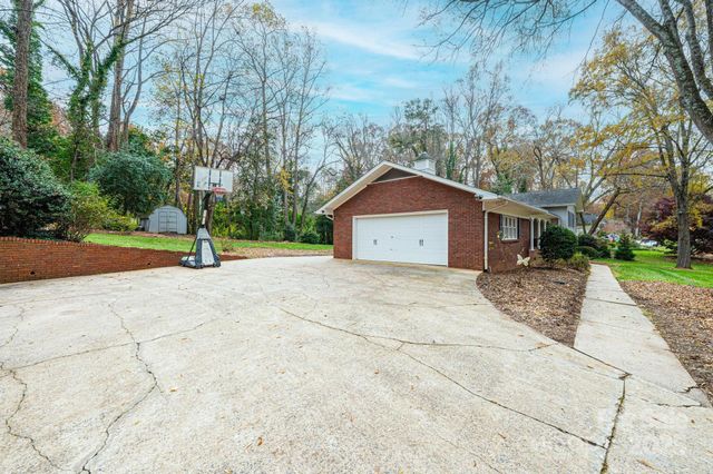 710 4th Avenue NE, Conover, NC 28613