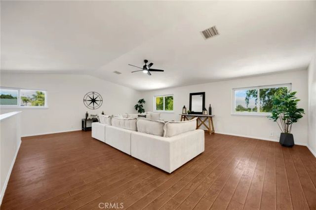 7142 Calico Cir, Corona, CA 92881