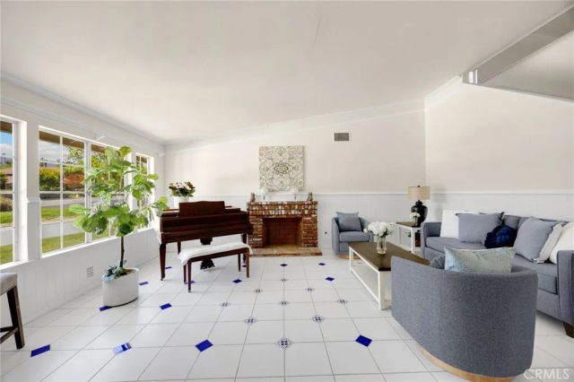 7142 Calico Cir, Corona, CA 92881