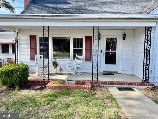 202 4TH ST, Sharptown, MD 21861
