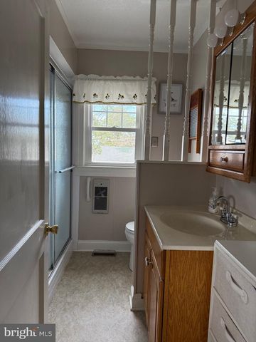 202 4TH ST, Sharptown, MD 21861