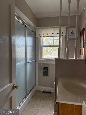 202 4TH ST, Sharptown, MD 21861