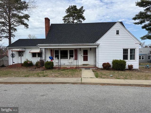 202 4TH ST, Sharptown, MD 21861