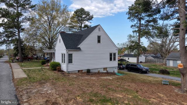 202 4TH ST, Sharptown, MD 21861