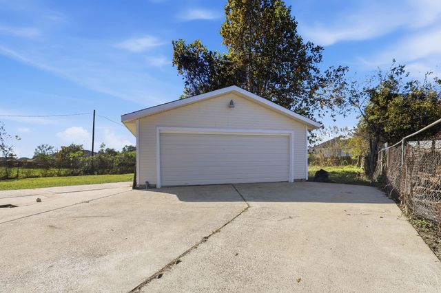 301 Brown Drive, Texas City, TX 77591