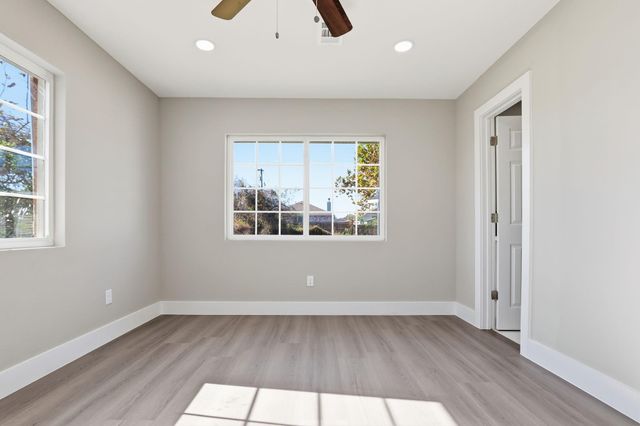 301 Brown Drive, Texas City, TX 77591