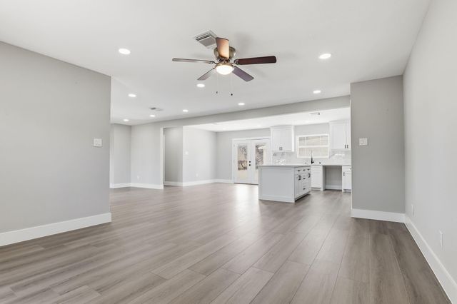 301 Brown Drive, Texas City, TX 77591