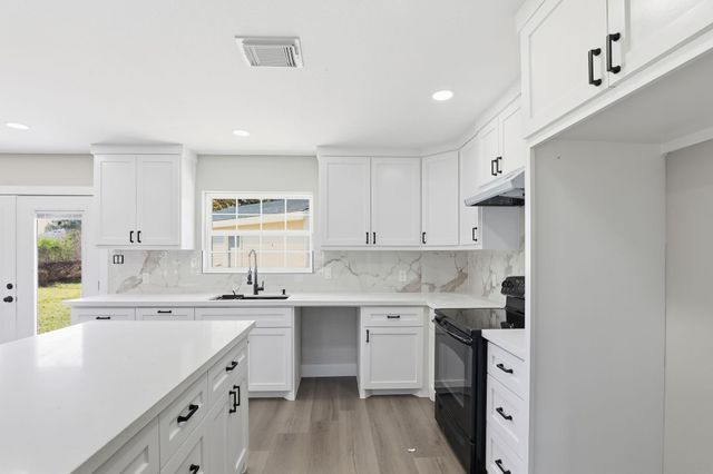 301 Brown Drive, Texas City, TX 77591