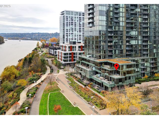 841 S GAINES St 319, Portland, OR 97239