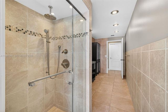 10376 SW 18th St, Davie, FL 33324