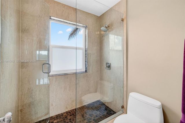 10376 SW 18th St, Davie, FL 33324