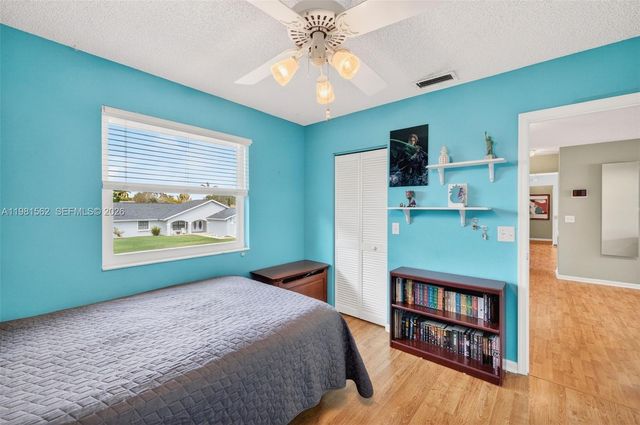 10376 SW 18th St, Davie, FL 33324