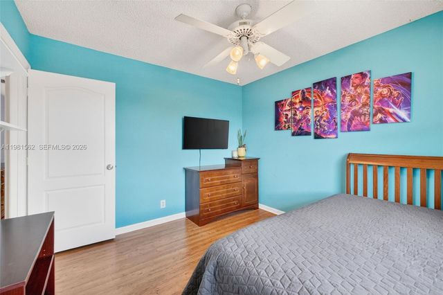 10376 SW 18th St, Davie, FL 33324