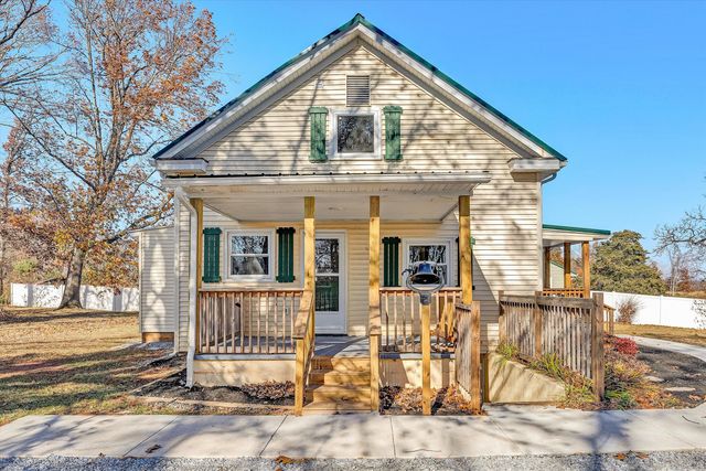 1088 Piney Grove School RD, Moneta, VA 24121