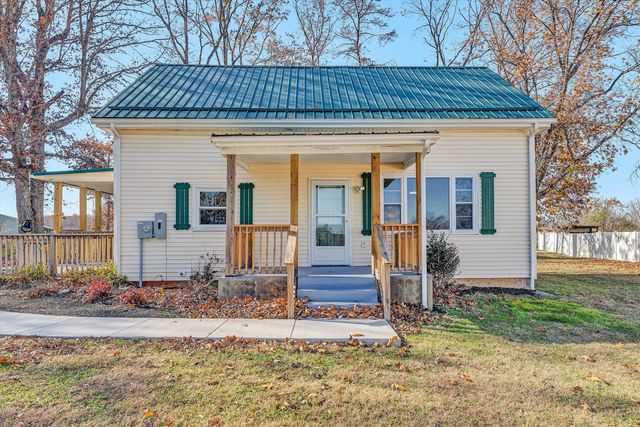 1088 Piney Grove School RD, Moneta, VA 24121