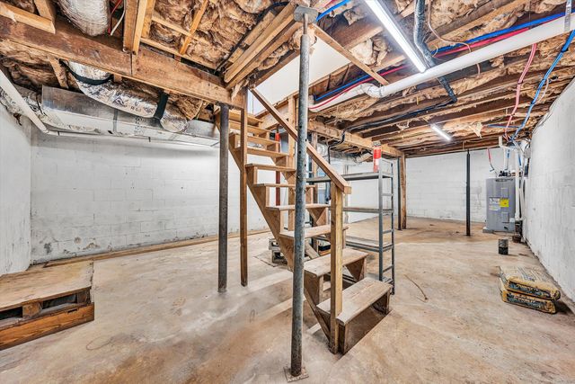 1088 Piney Grove School RD, Moneta, VA 24121