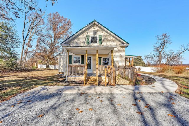 1088 Piney Grove School RD, Moneta, VA 24121