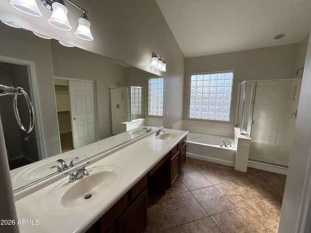 5411 W ROWEL Road, Phoenix, AZ 85083