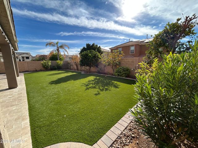 5411 W ROWEL Road, Phoenix, AZ 85083