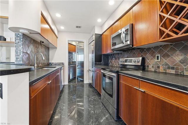40 Rader St Apt 505, Norfolk, VA 23510