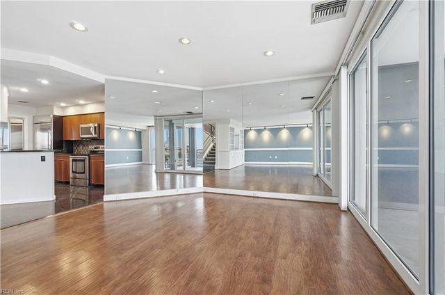 40 Rader St Apt 505, Norfolk, VA 23510