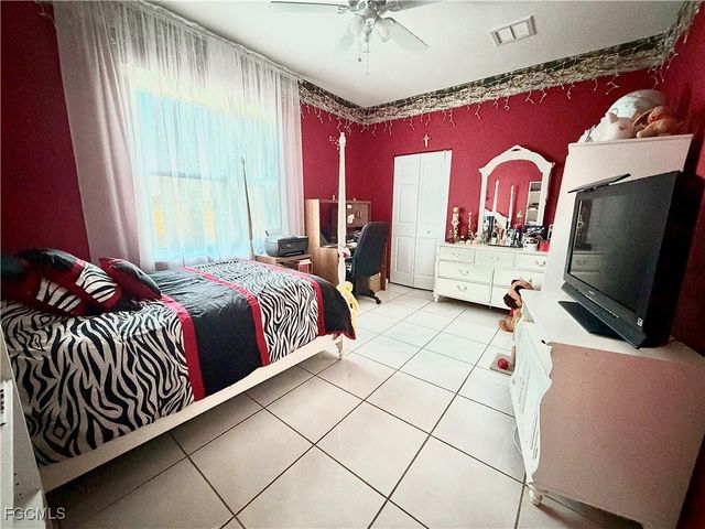 4316 Jacaranda PKWY W, Cape Coral, FL 33993