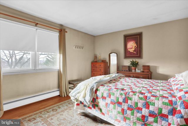 227 W NEVERSINK RD, Reading, PA 19606