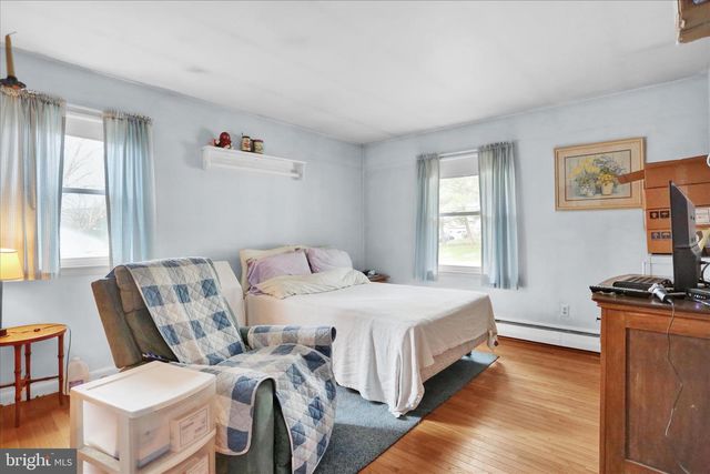 227 W NEVERSINK RD, Reading, PA 19606